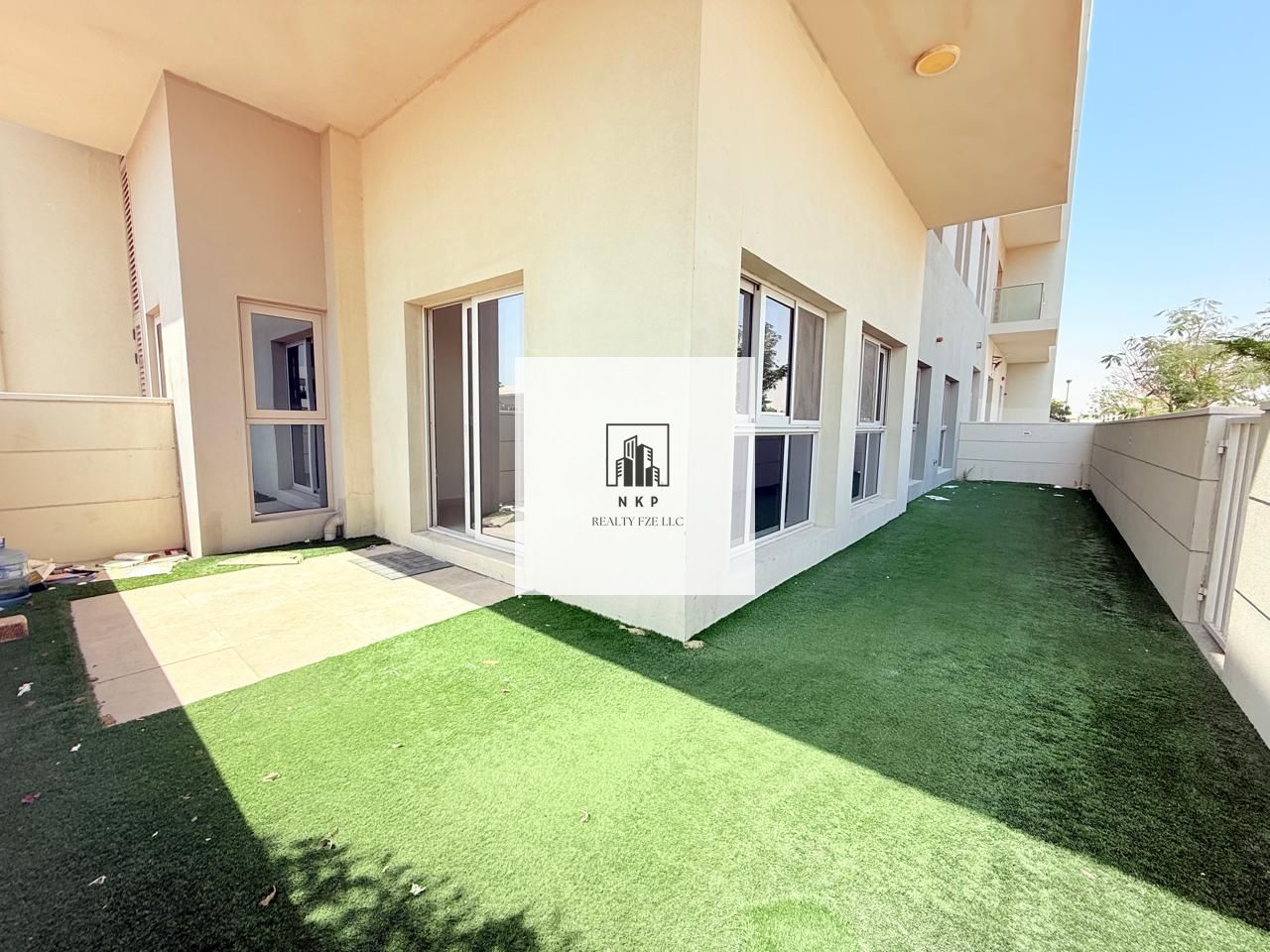 Specious luxury 2bedroom apartment for rent in Al zahia garden apartment