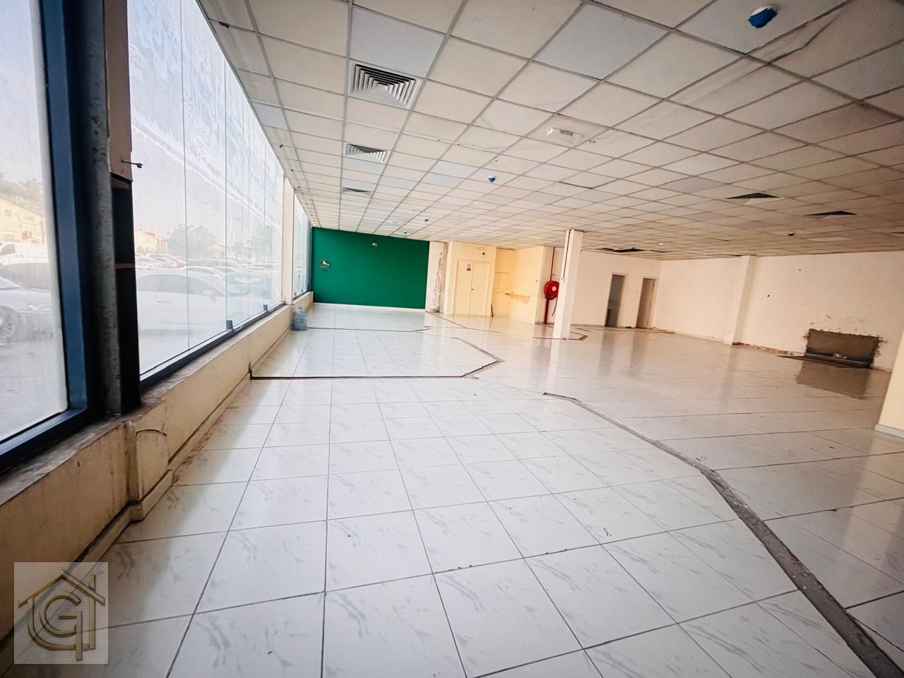 Spacious & Well-Maintained Office Cum Showroom for Rent in Umm Ramool | Prime Main Road Location
