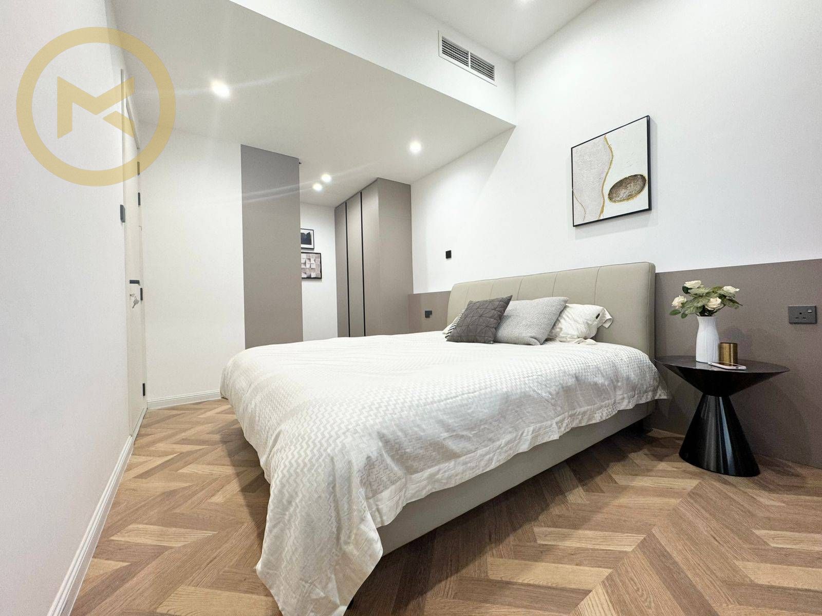 High Floor 1BR Study Furnished Marina View Luxury