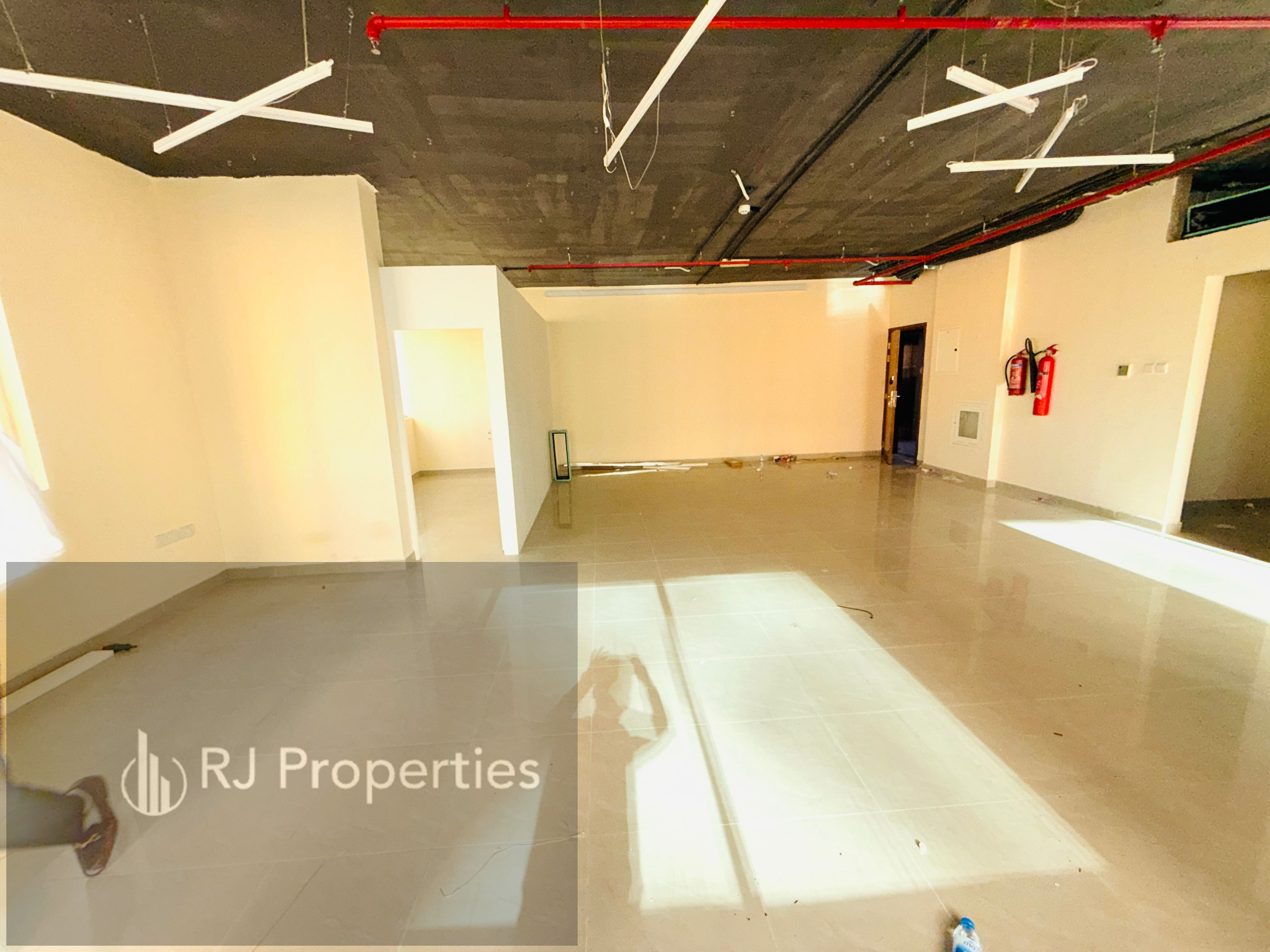 Luxury office for rent prime location just 45k