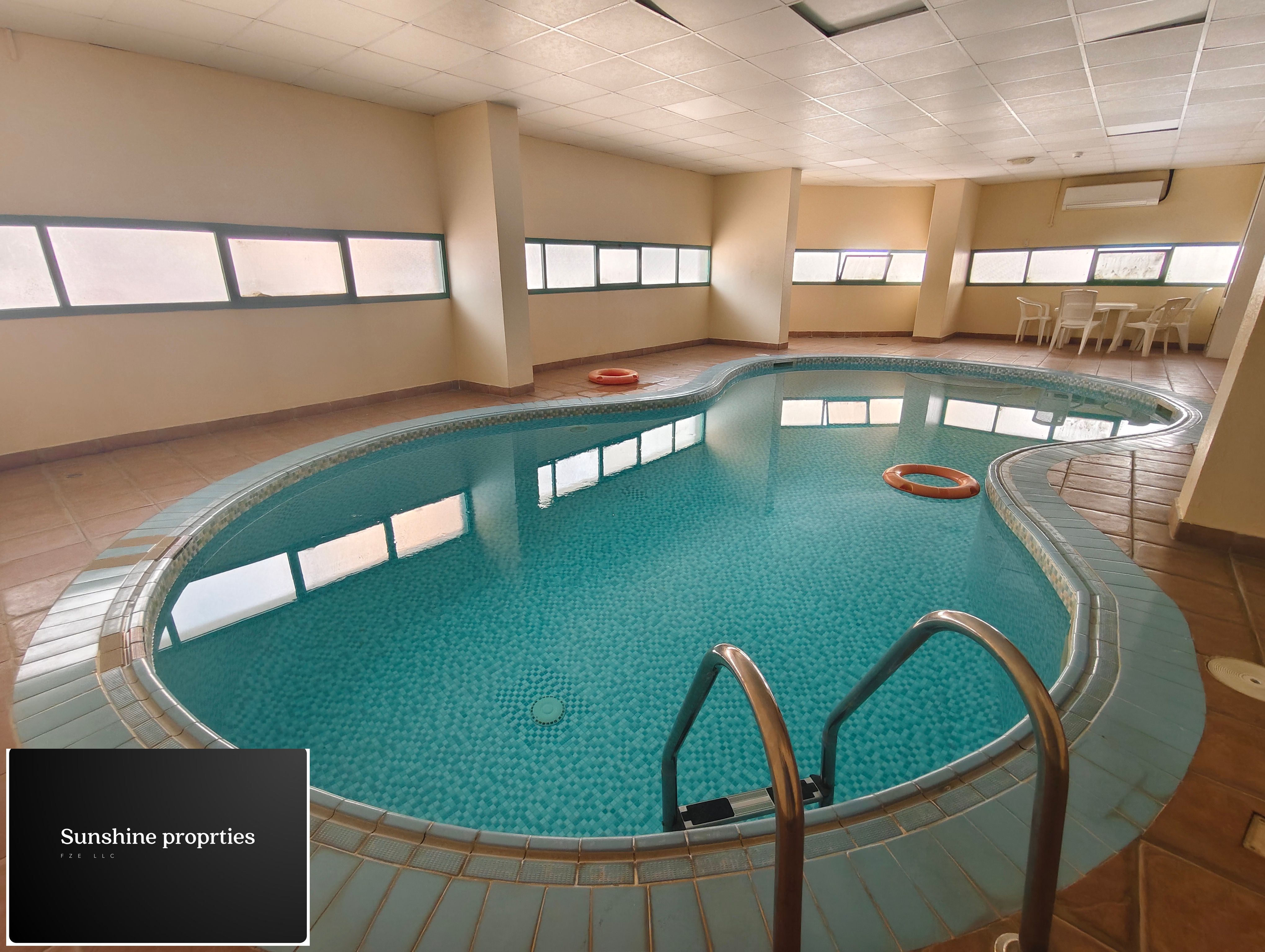 2BHK LAVISH HUGE / WITH BALCONY/WITH GYM POOL