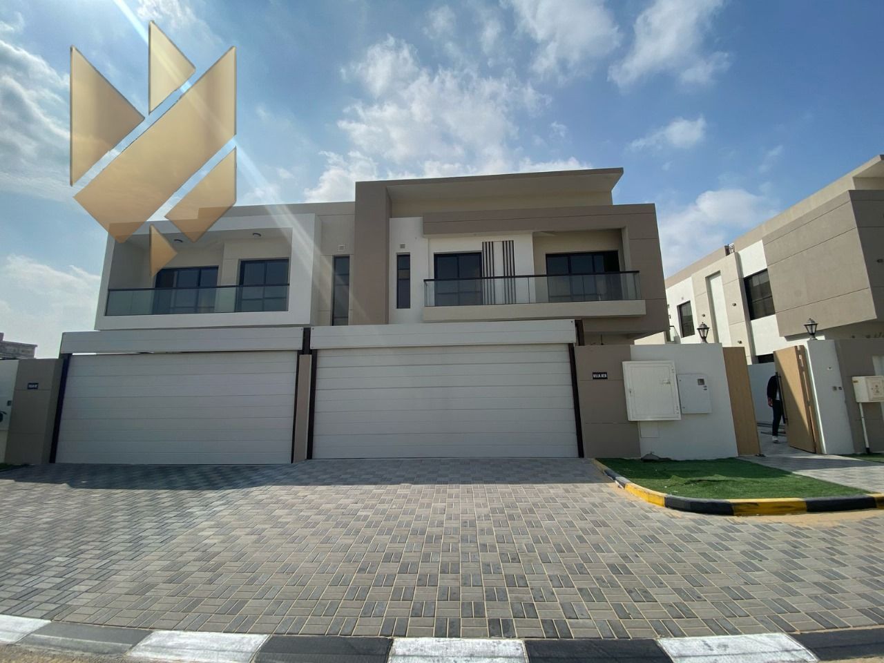 Spacious 5-BR Hoshi Villa with Parking and Garden
