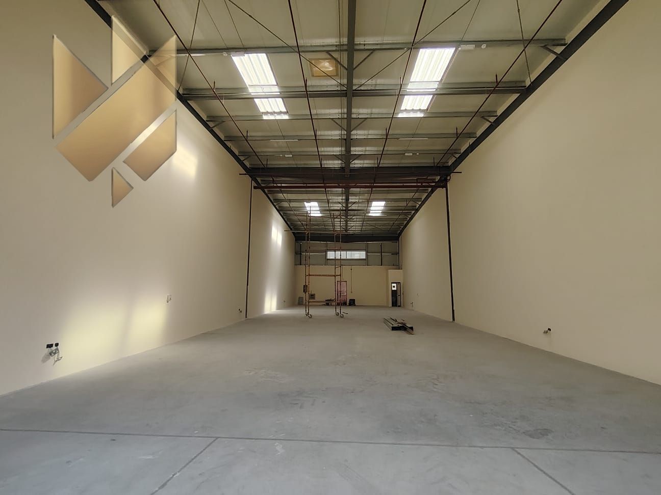 Brand-New Warehouses for Rent — First Tenant with 20 kW Power Supply