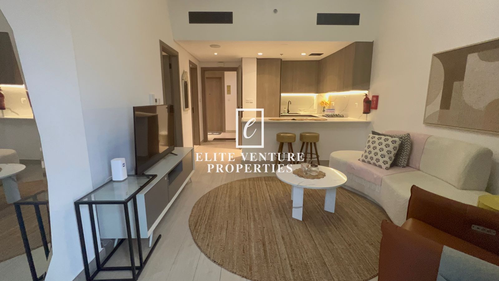 VACANT | 1 BEDROOM | COMMUNITY VIEW