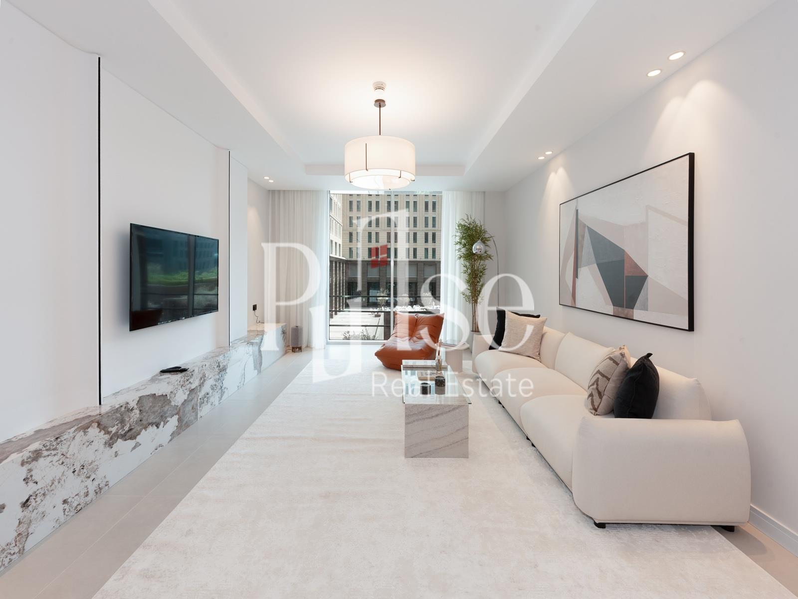 Upgraded 2BR | Fully Furnished | Courtyard View