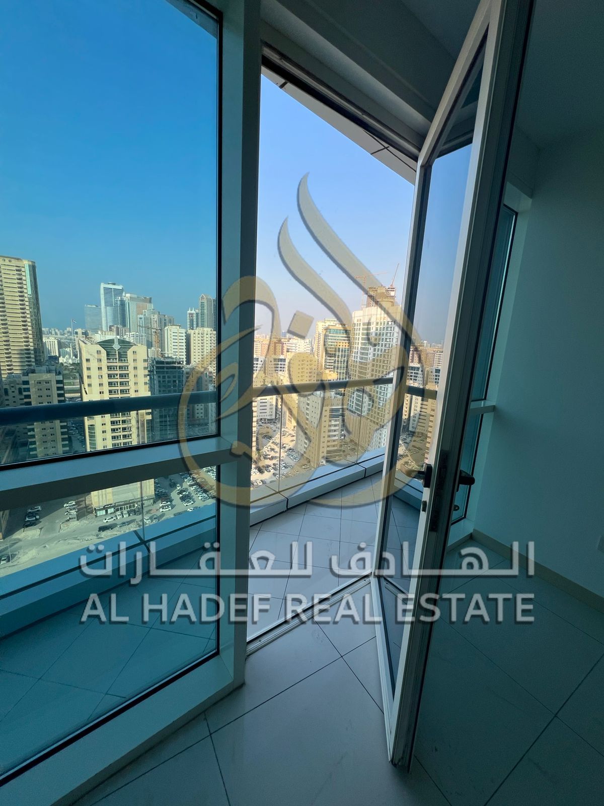 For Rent in Sharjah – Al Khan Area Elegant 2-Bedroom Apartment in One of Sharjah’s Finest Towers Details: 2 Bedrooms + Spacious Living