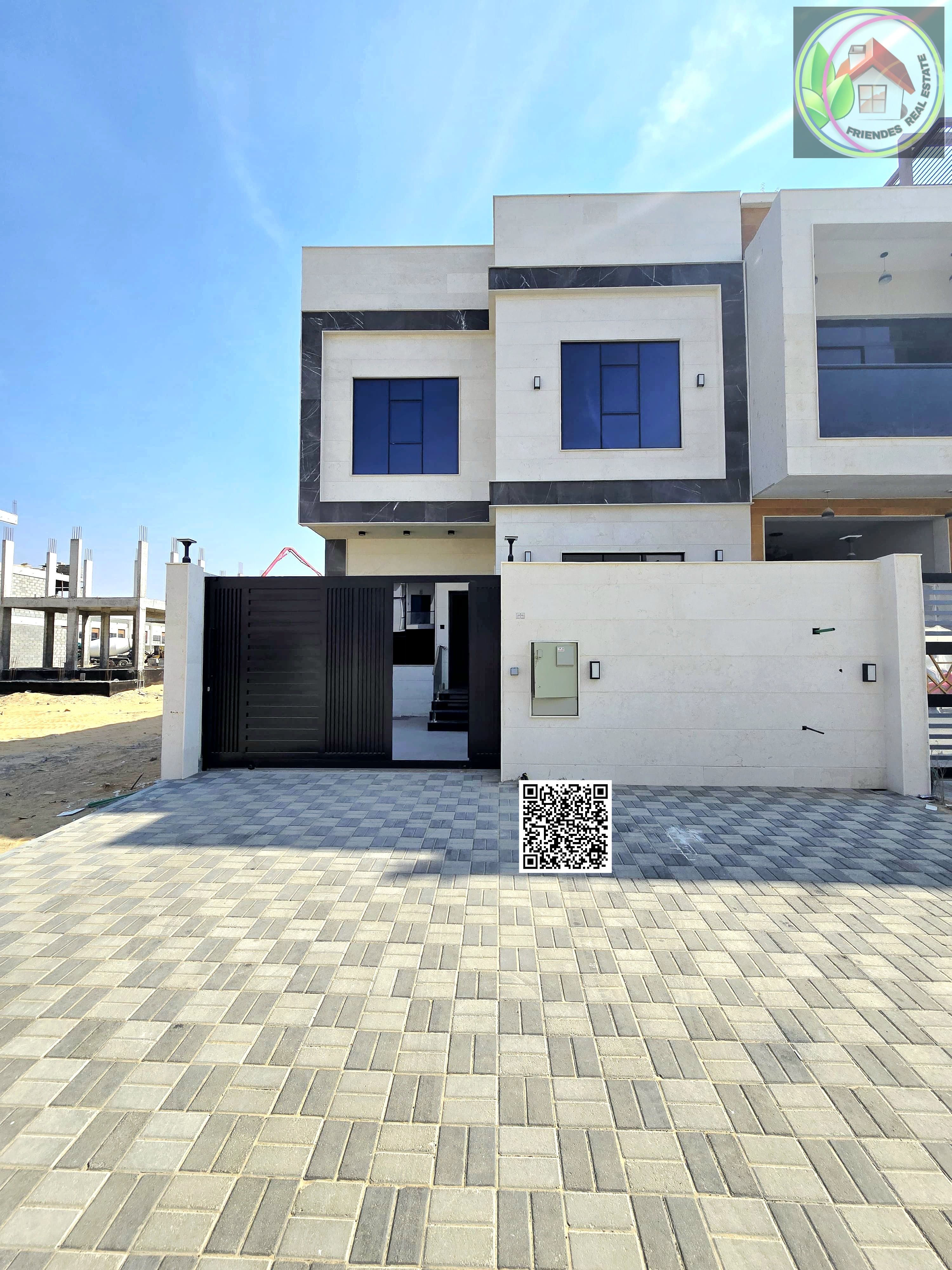 Beautiful stone villa for sale in a prime location with top-of-the-line designs, low price, freehold ownership, no fees.
