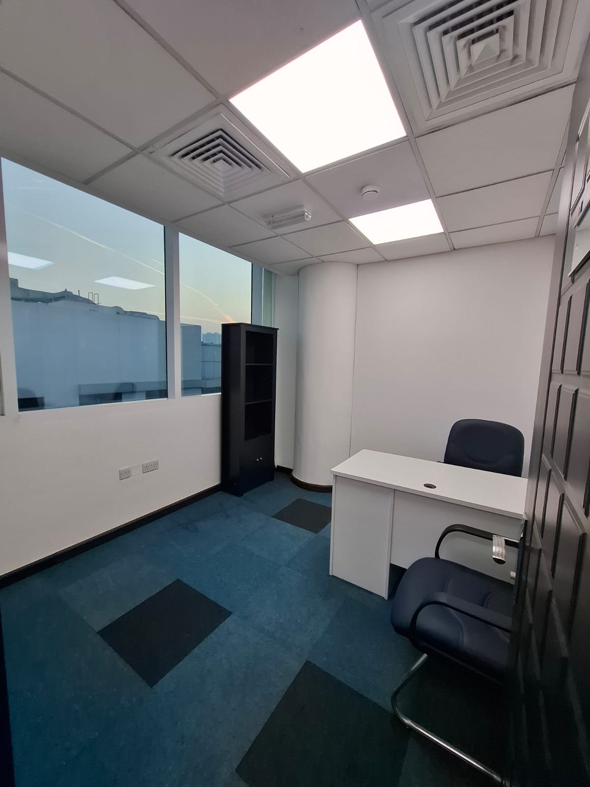 FULLY FURNISHED OFFICE FOR RENT | WITH EJARI | READY TO MOVE | NO COMMISSION | EASY METRO ACCESS | BUSINESS CENTER
