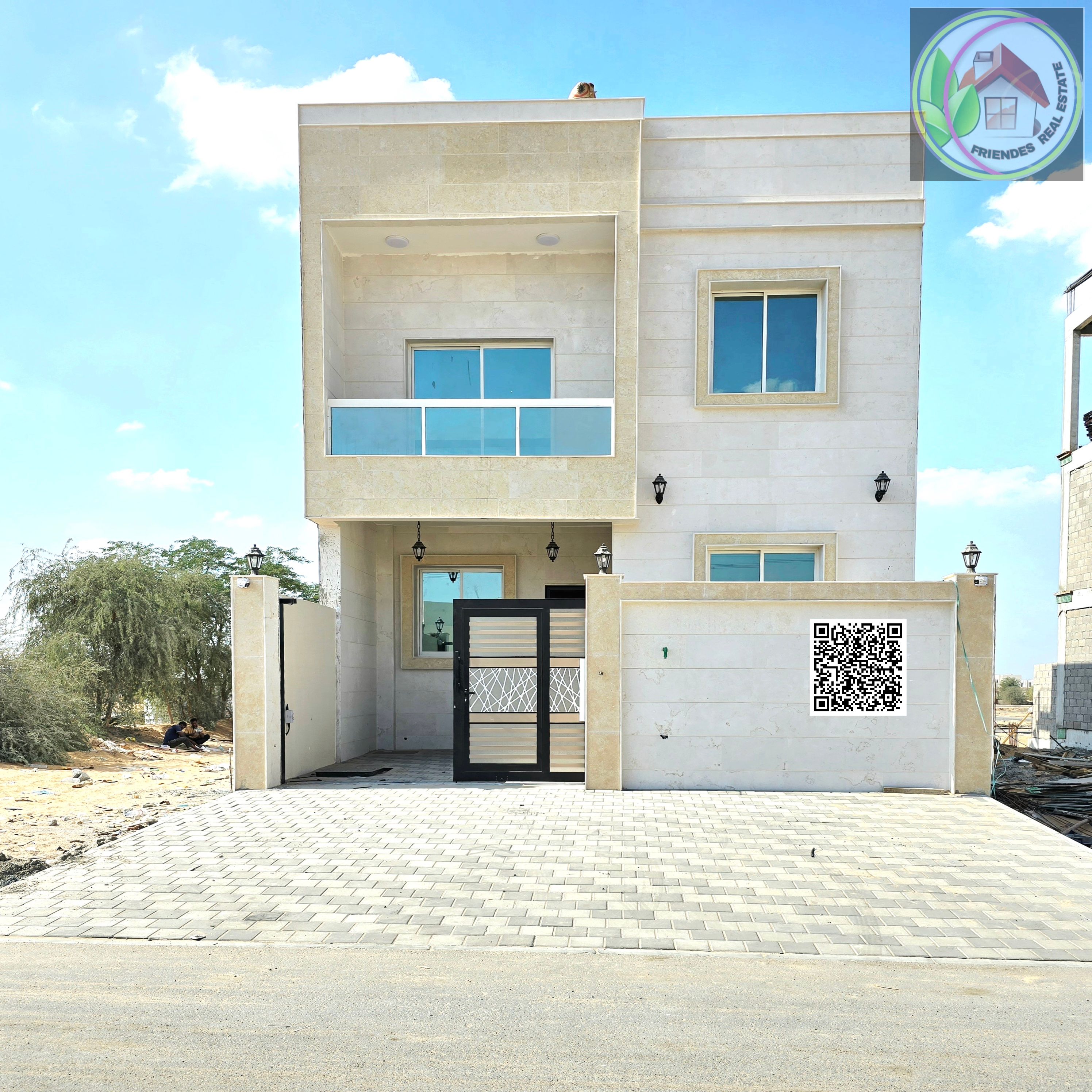 Stone villa for sale at an attractive price. Freehold ownership and inheritance. No fees.