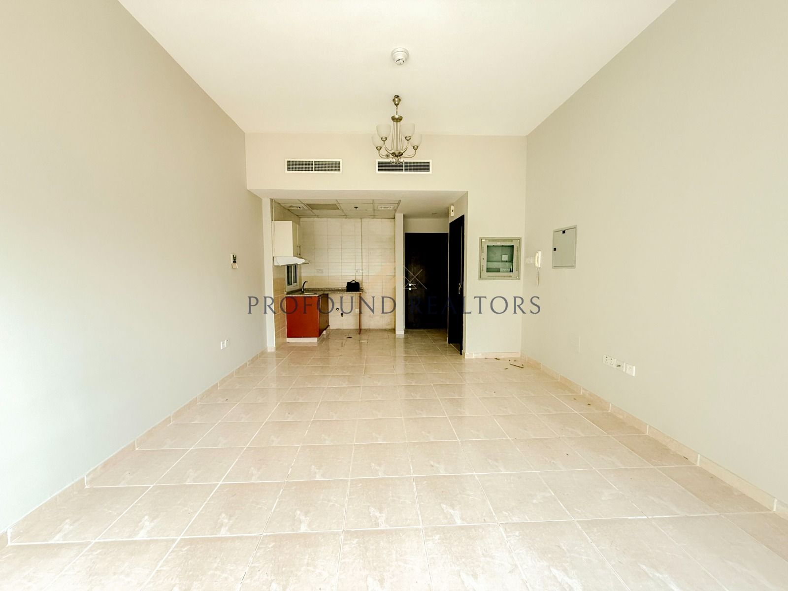 Best - Price Studio | Clean, Cozy, and Convenient