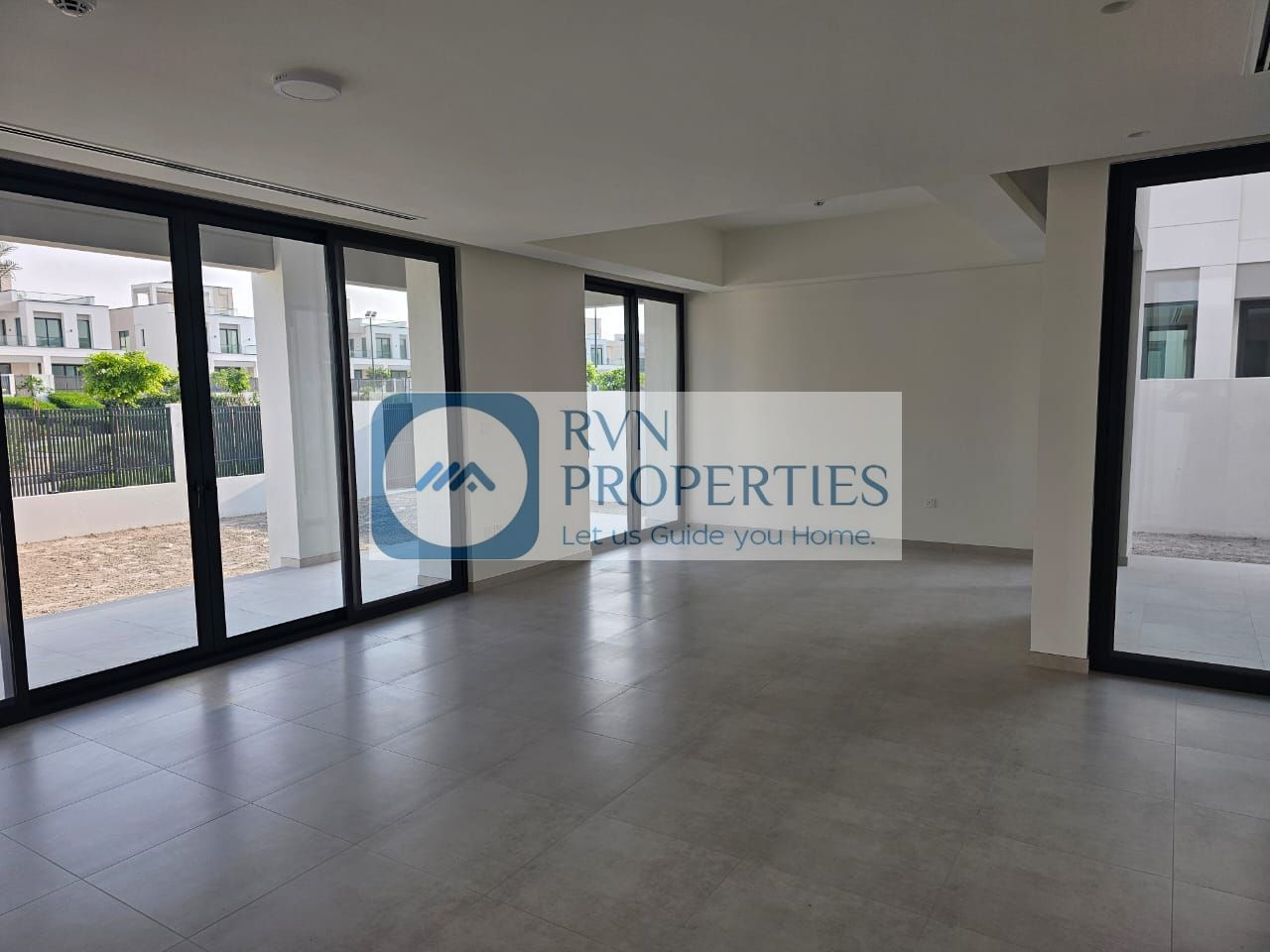 Brand New I Ready to Move I Family Villa