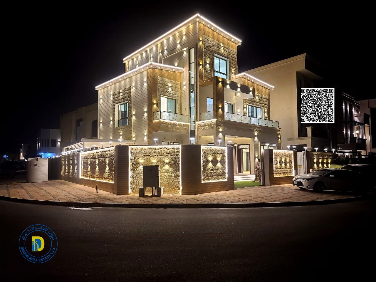 Corner villa with 6 bedrooms and a roof in the Al Zahia residential/commercial area. Registration fees . Freehold. Bank financing available.
