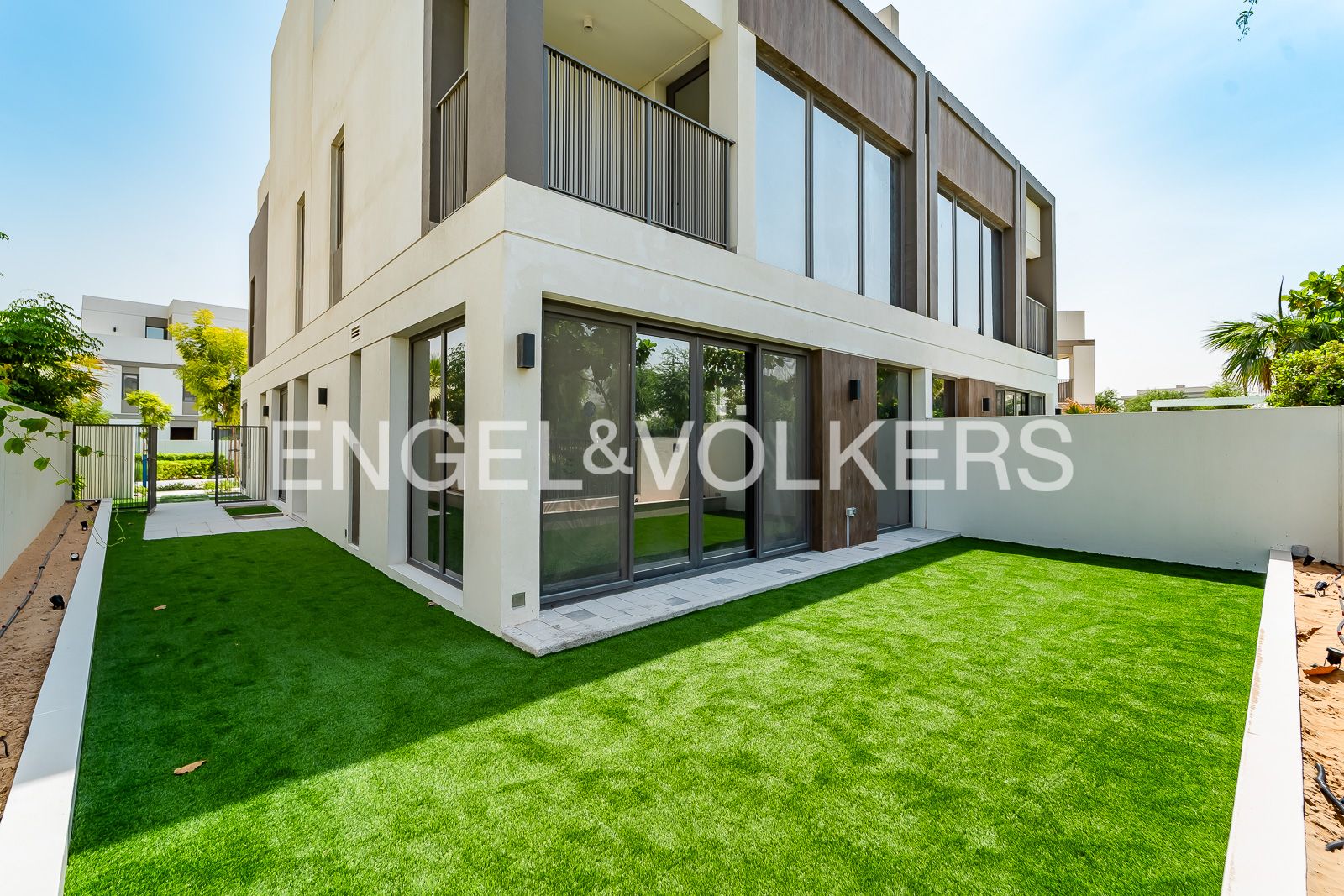 Single Row Villa | Vacant and Ready to Move In