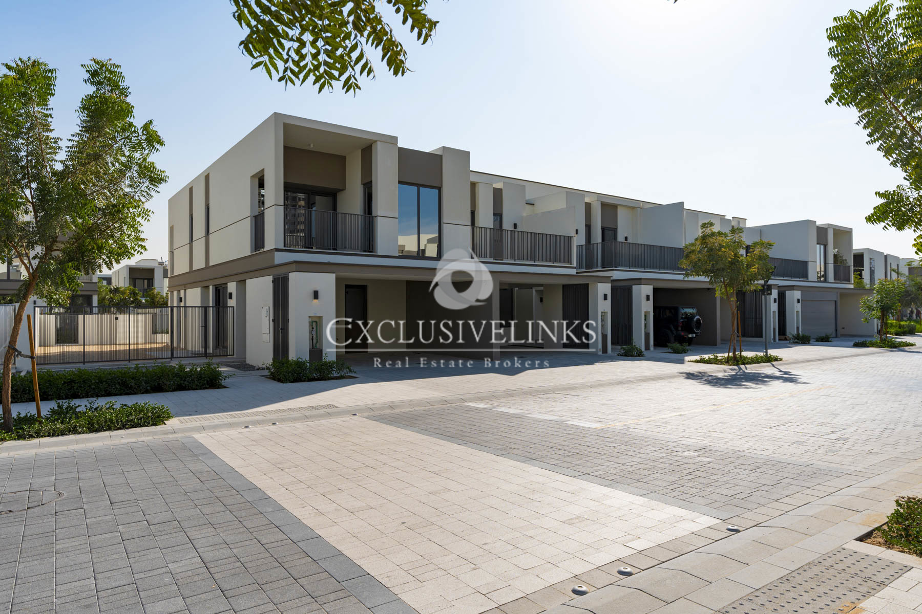 Corner Villa | Big Plot | Walk to School