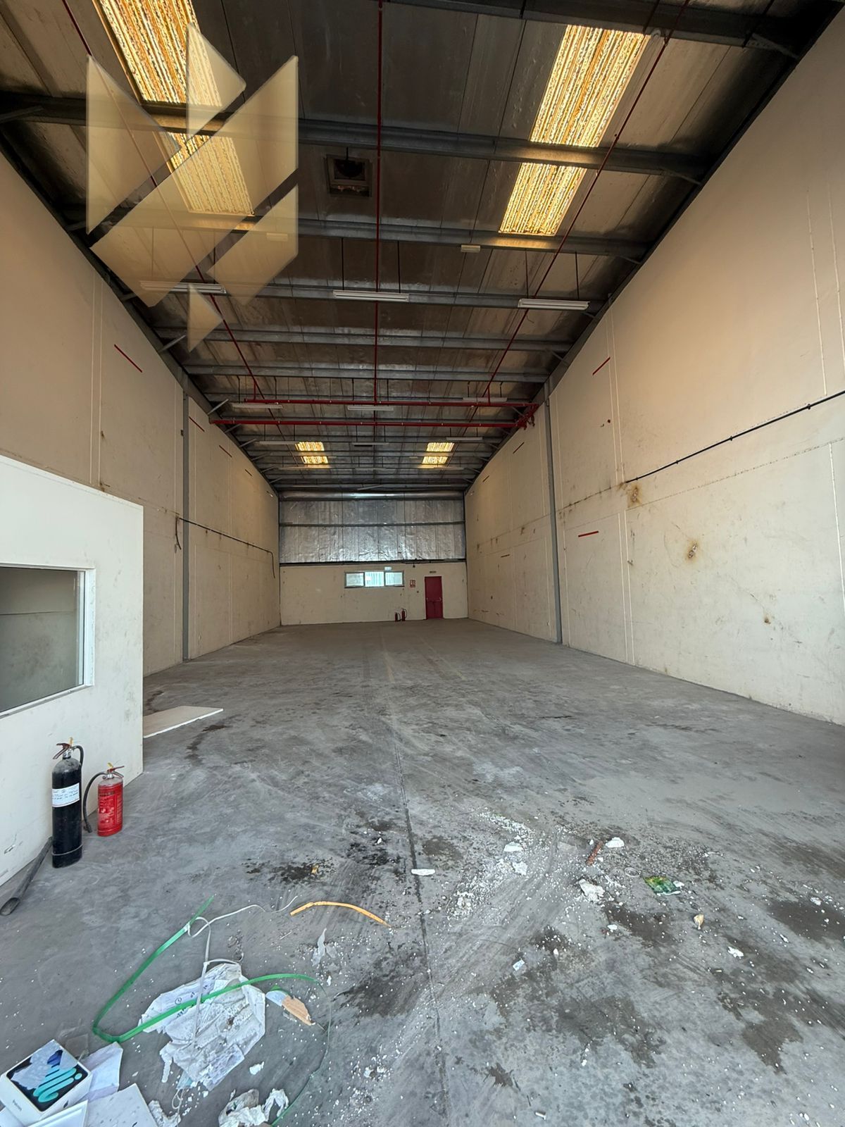 Warehouses for Rent – Industrial Area 18 sharjah 2500 square A great opportunity to launch or expand your business in a prime industrial location!