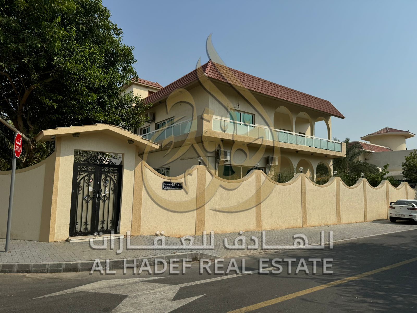 Villa for Rent in Sharjah – aAl Nakhilat Area Luxury villa located on a corner plot (two streets) Featuring a beautiful view of Al Nakhilat Park