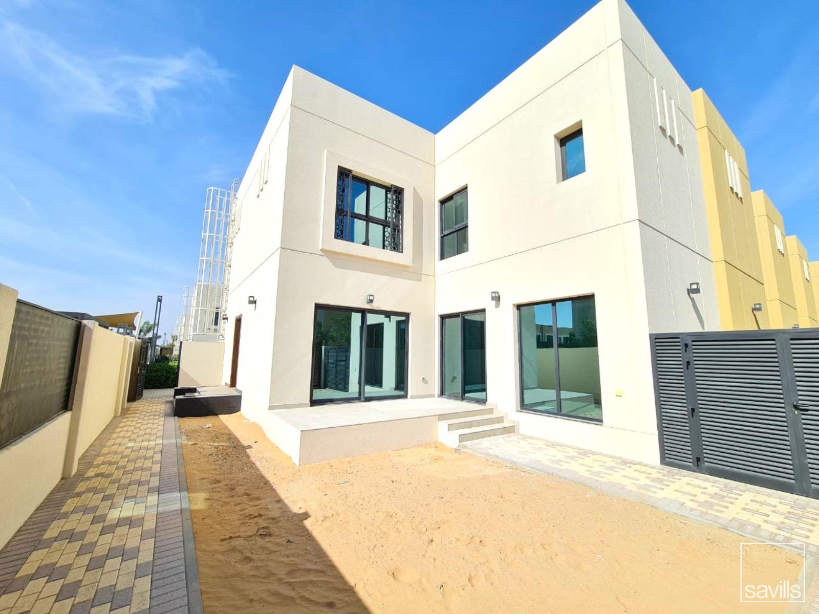 Skyline Serenity | Spacious 3BR Townhouse