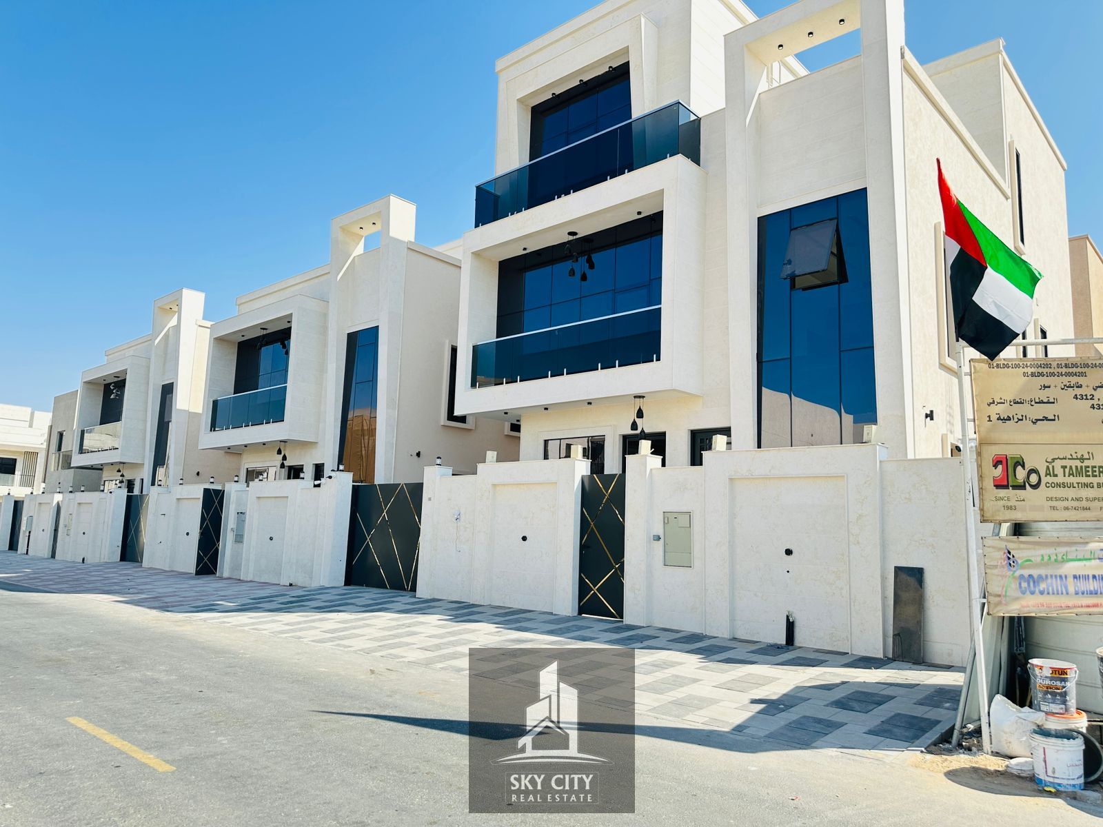 Modern villa with luxurious finishes in Al Zahia area (7 rooms + swimming pool + high-end decor)