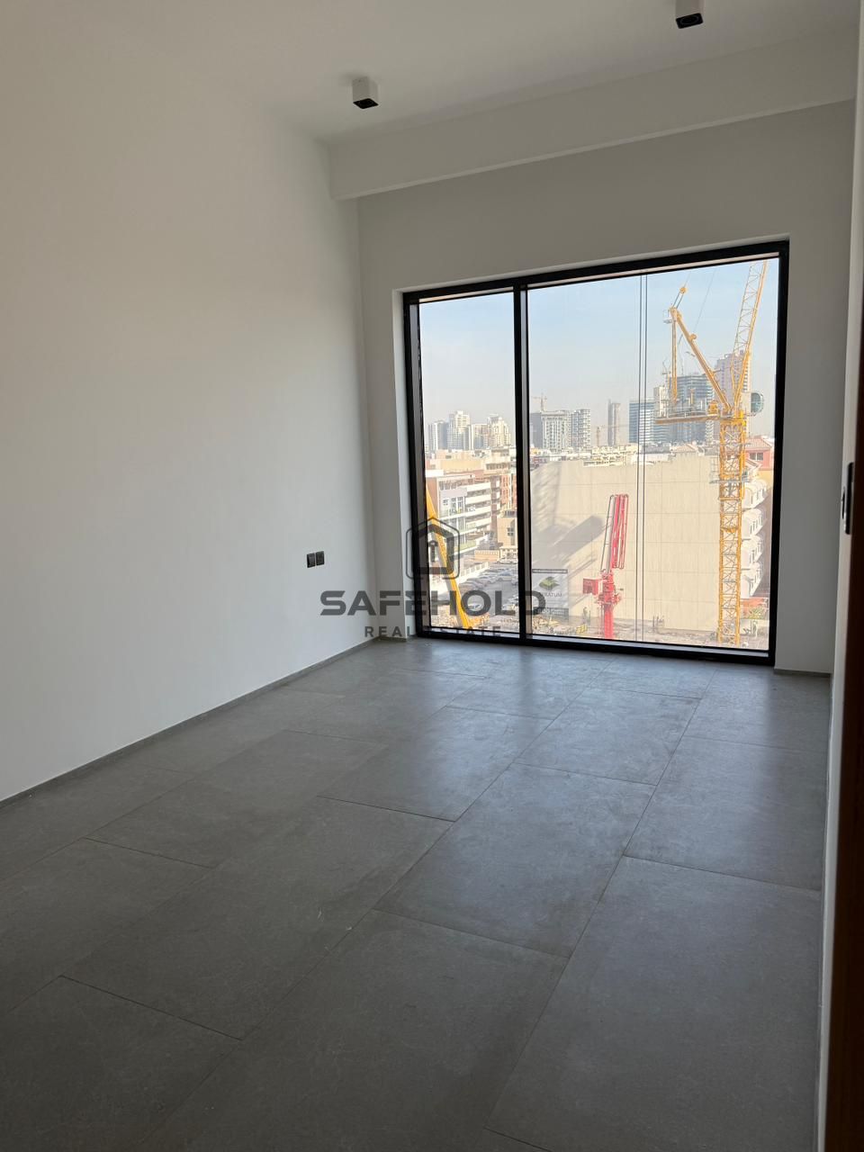 1 BHK WITH CLOSE KITCHEN | JVC- PRIME LOCATION | BEST PRICE