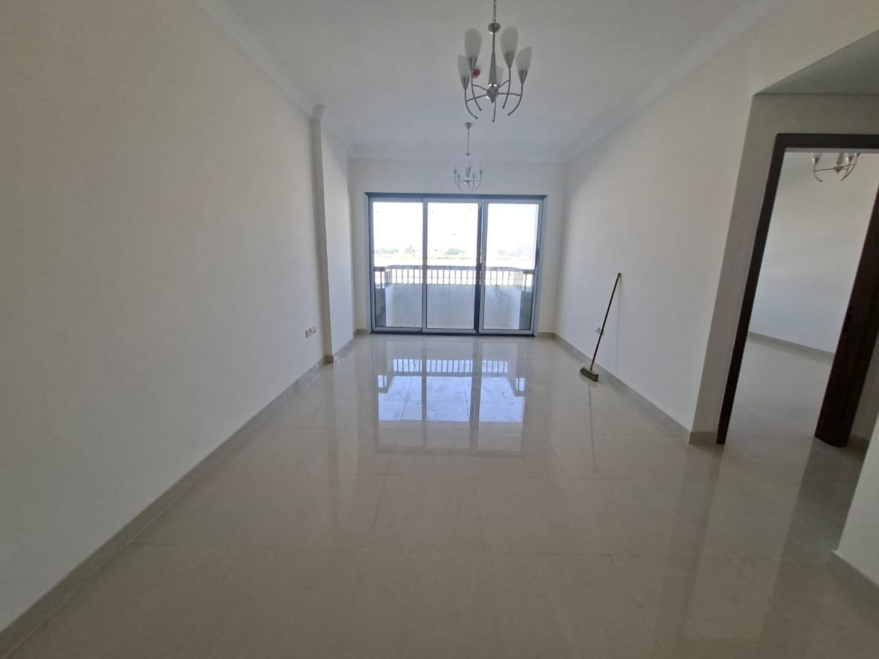 Lxury and brand new apartment with balcony with master room 2 washroom big apartment