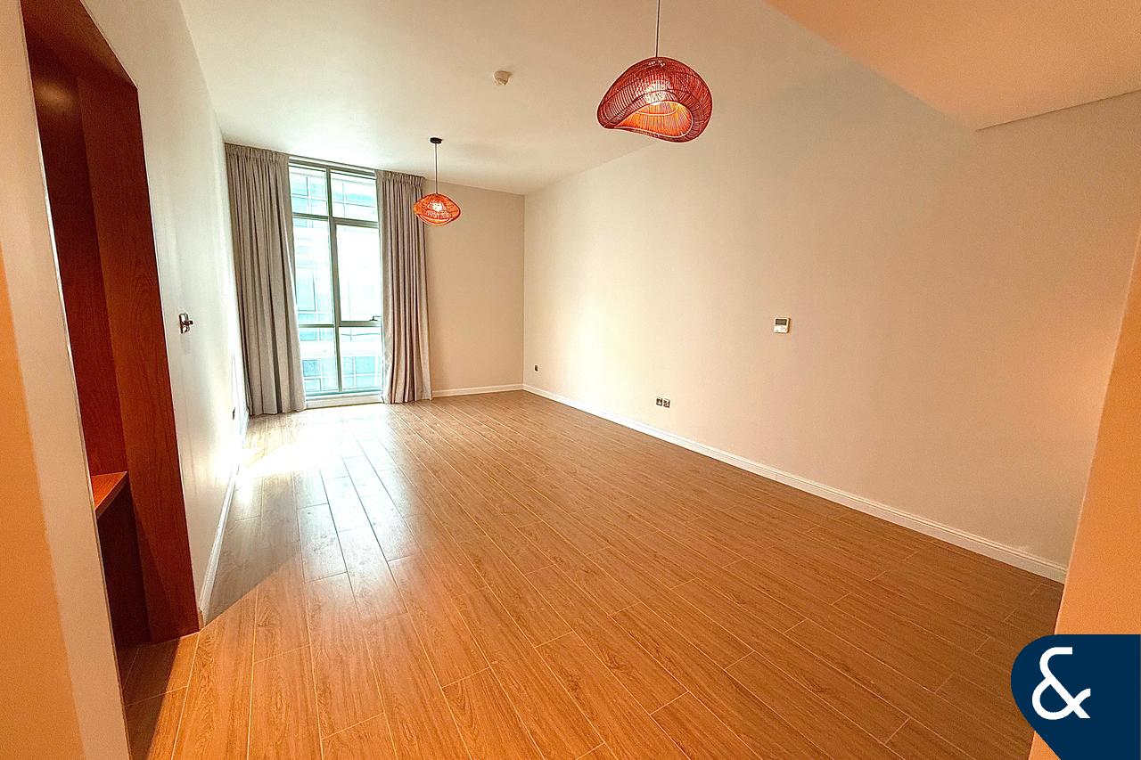 Premium 1 Bed | Fully Upgraded | Smart Home