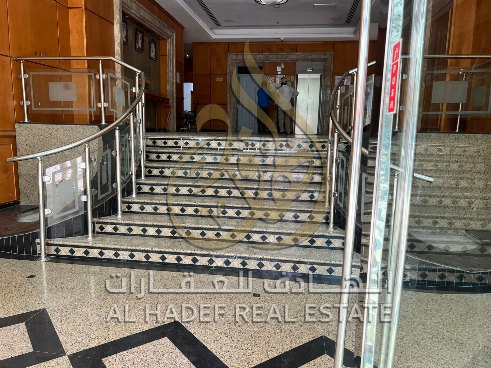 For rent in Sharjah, Al Qasimia. Spacious 3 BHK apartment with maid room and 3 bathrooms in a family-friendly building. Close to schools, shops, and m
