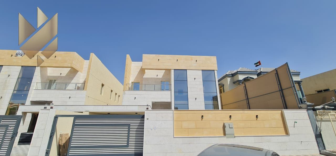 Villa for Sale in Al Mowaihat – Very Elegant Modern Design, Distinctive Details, Prime Location, and Spacious Layout