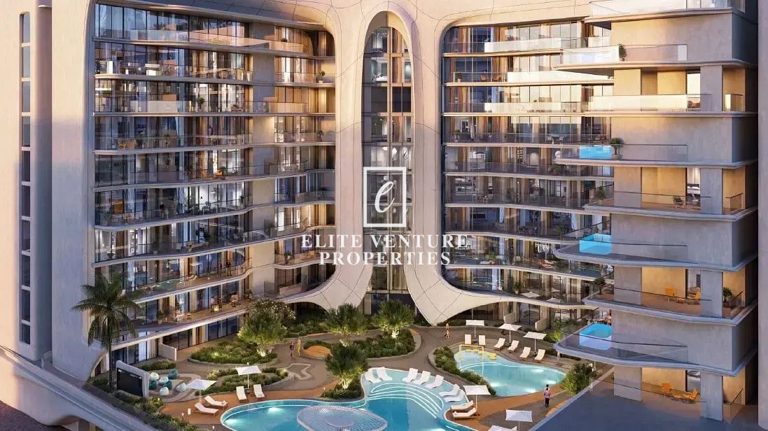 LUXURIOUS LIVING | MODERN DESIGN | BOULEVARD VIEW