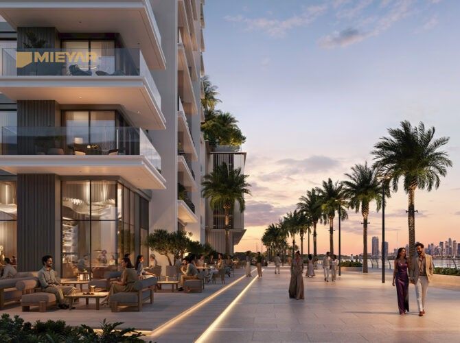 Waterfront Homes | Natural Light Interiors | Premium Creekside Address