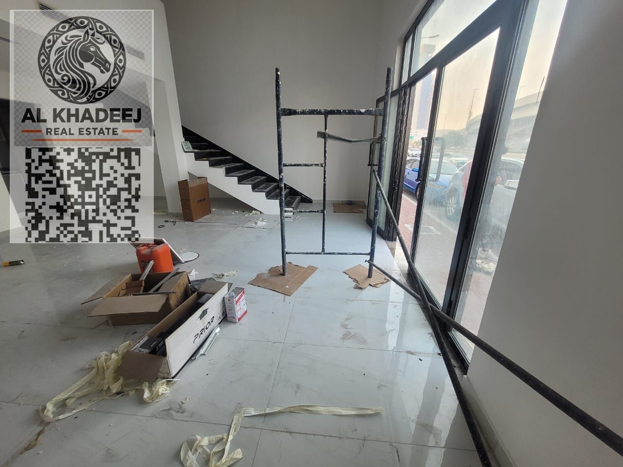 Strategic location | Mezzanine | Central air conditioning | Ready for immediate occupancy
