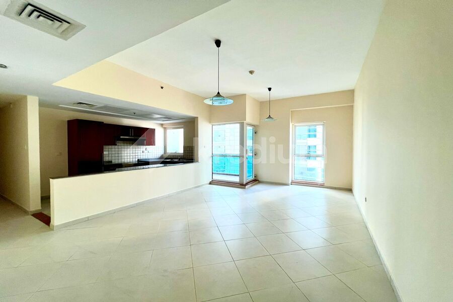 Luxury 2BR | Marina View | Steps from Metro and JBR