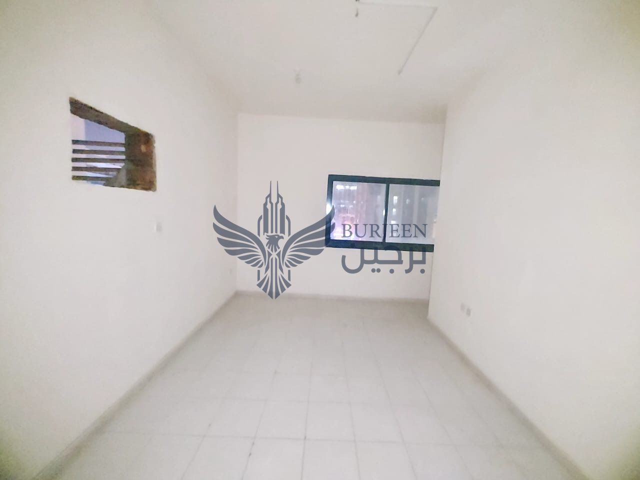 Big 3BHK with 2washrooms With Balcony Hot Offer