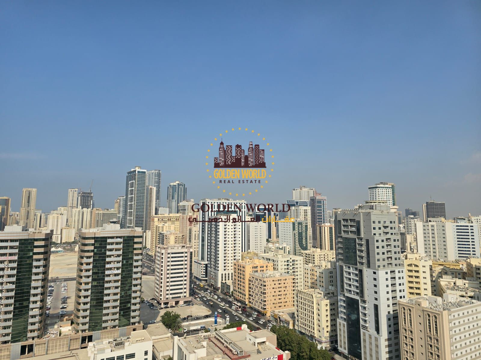 Comfortable family apartment: 3 bedrooms and a living room. Includes a master bedroom and a maid's room with 3 bathrooms. It features an open view. Id