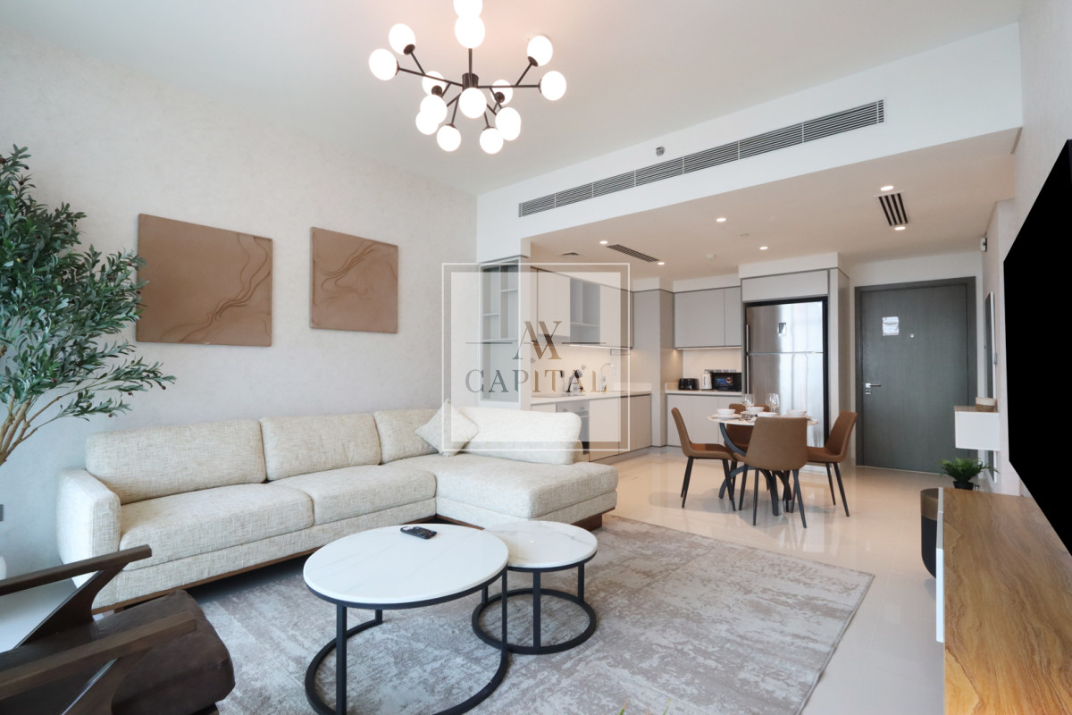 Beachfront Luxury | Elegant Furnished | Sea View