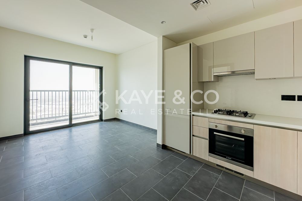 Community View | High Floor | Well Maintained