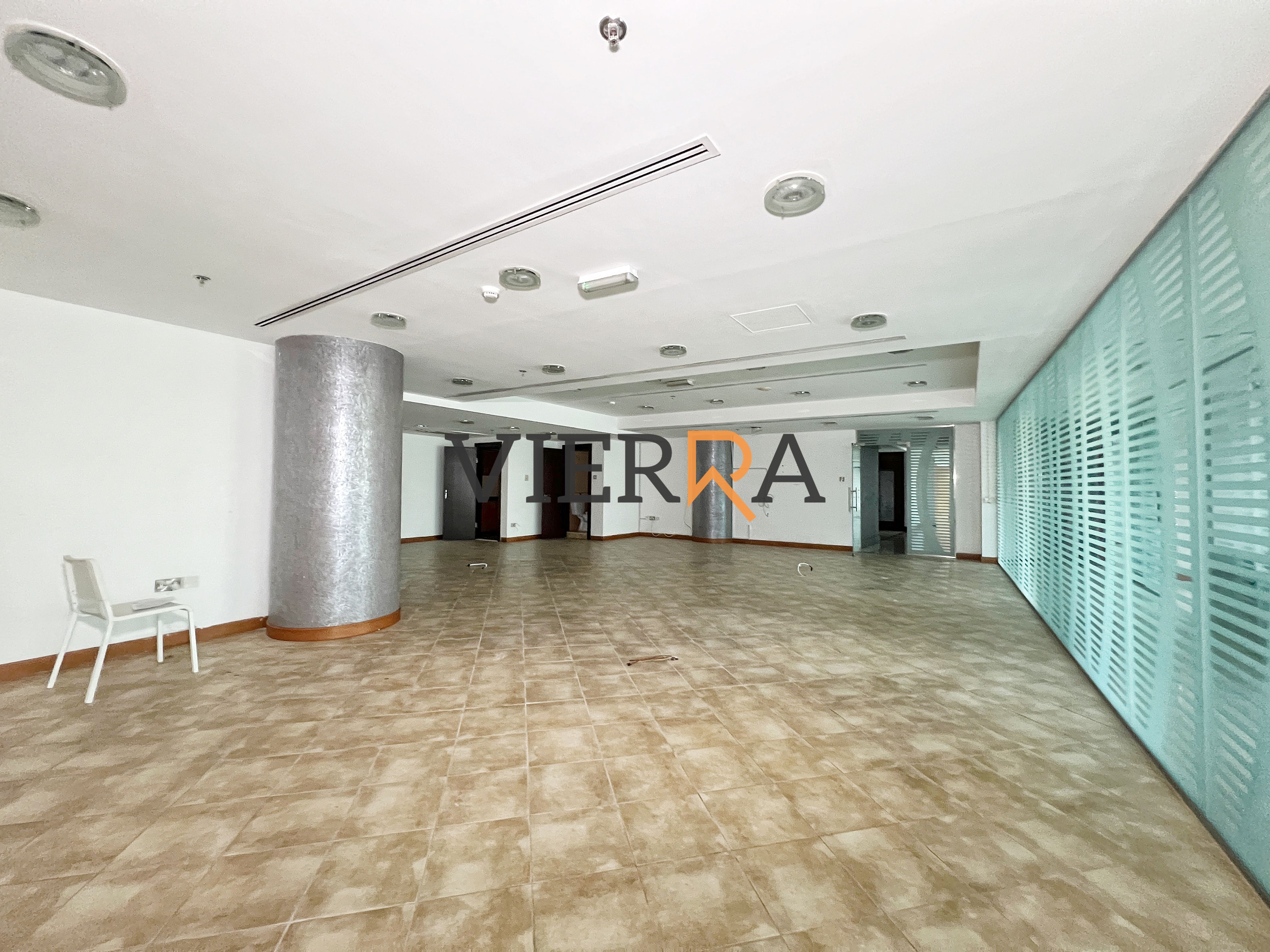 Roundabout Open View l Rectangular Shape Office l Chiller Free