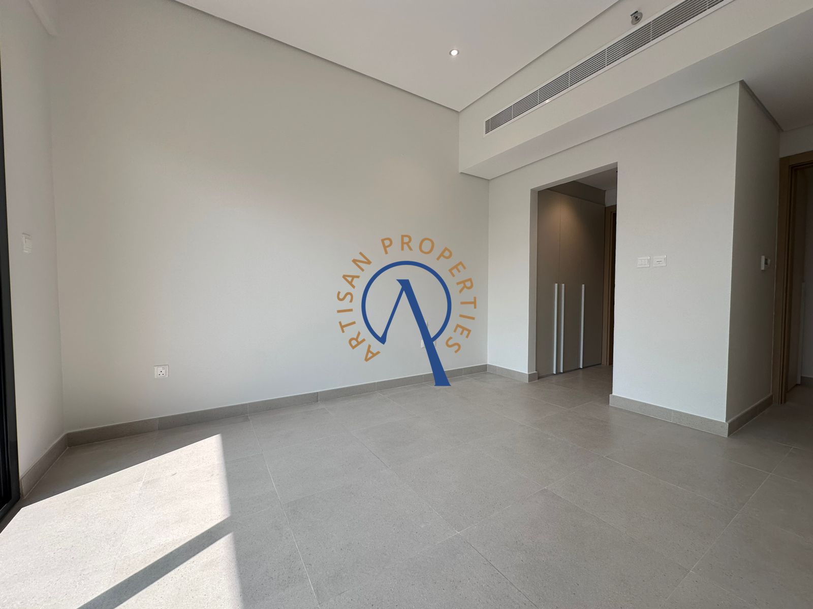 2 BEDROOM | MAID ROOM | SPACIOUS | VACANT
