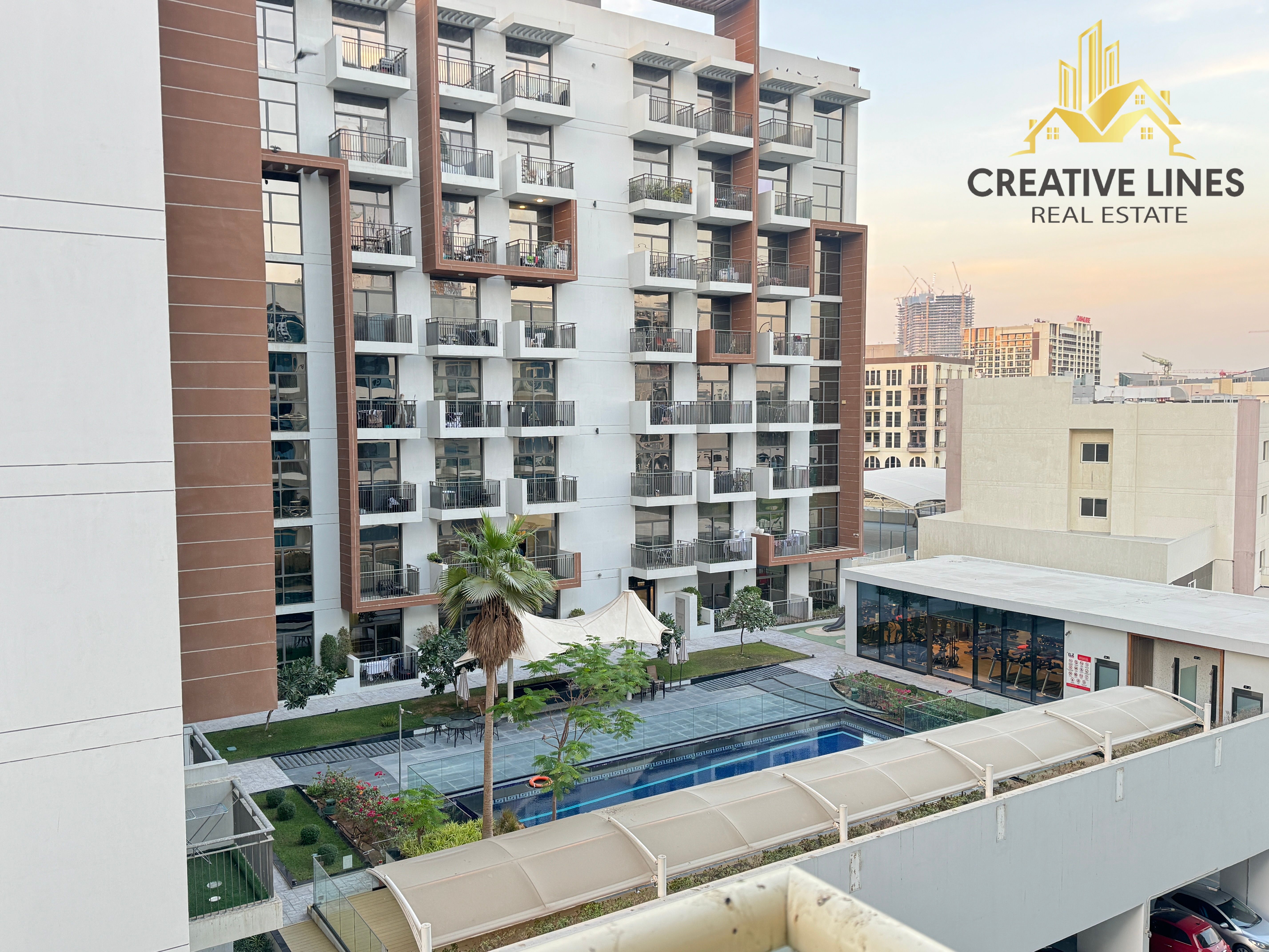 2 BEDROOM APPARTMENT// CLOSE KITCHEN// READY TO MOVE