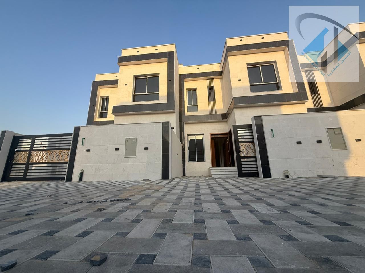Villa for sale at a bargain price, freehold ownership for all nationalities, including registration and ownership fees.