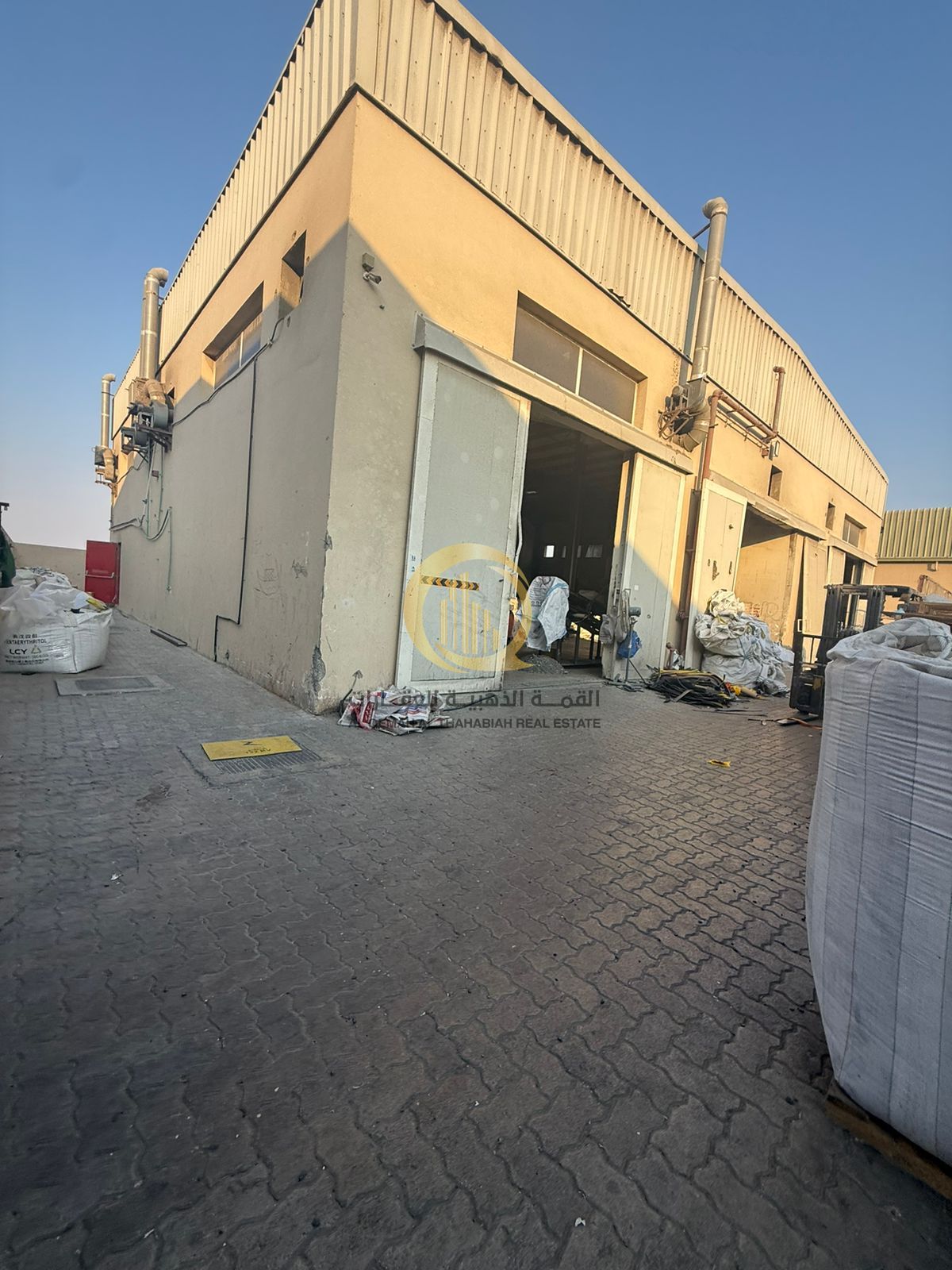 Warehouses for sale in Al-Sajaa Industrial area, Al-Hanou Al-Jalil, with excellent income. Freehold ownership for Arabs, 99 years for foreigners.