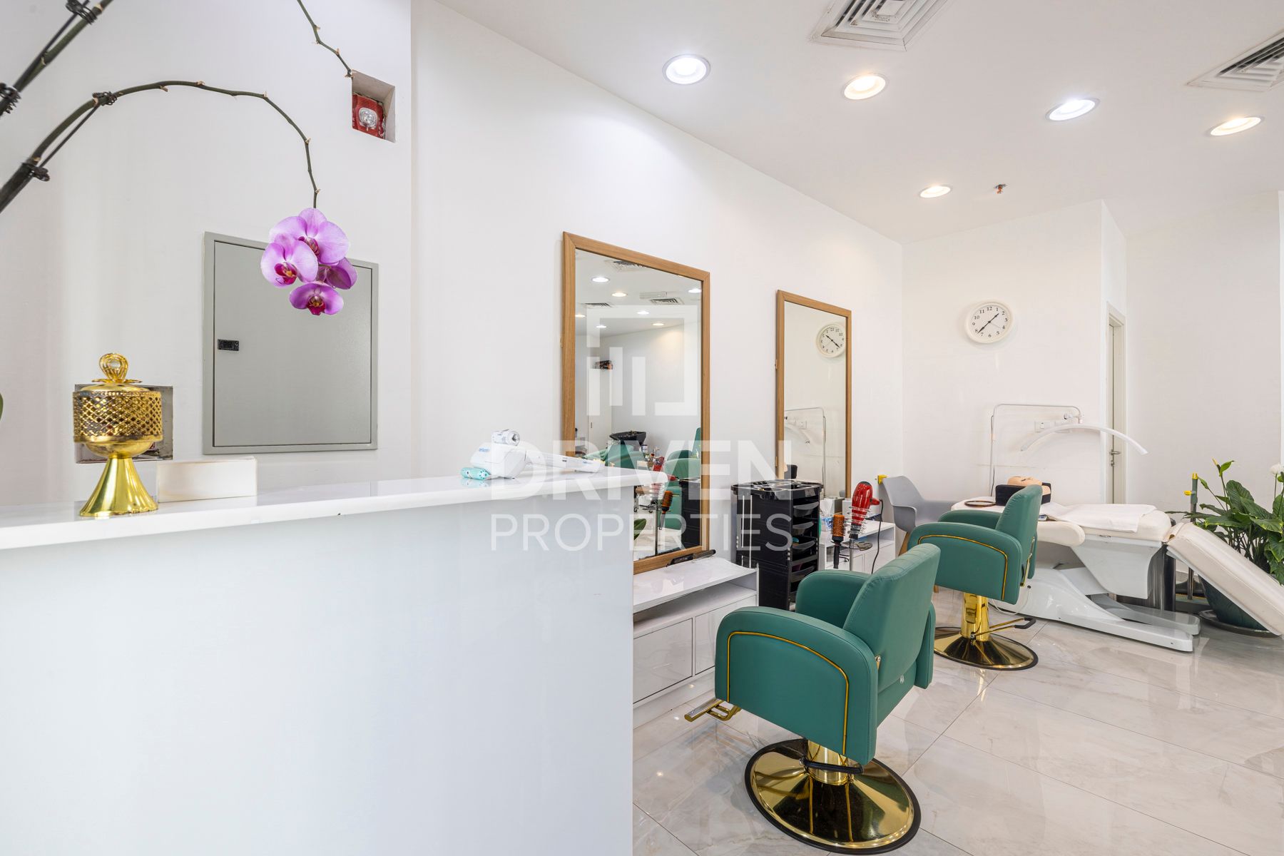 Fully Furnished | Tenanted | Investor deal