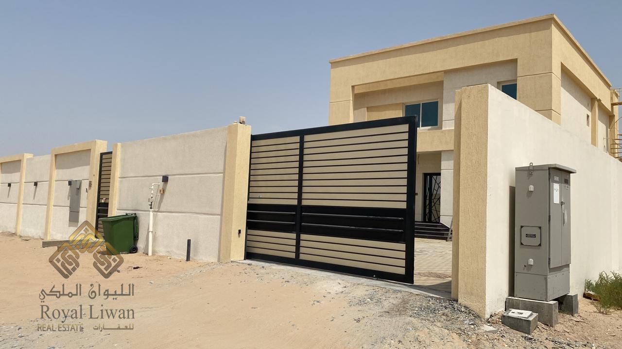 Brand New Villa | 5 BR+ Maids | Ready to Move in | Corner Unit | Al Aweer First