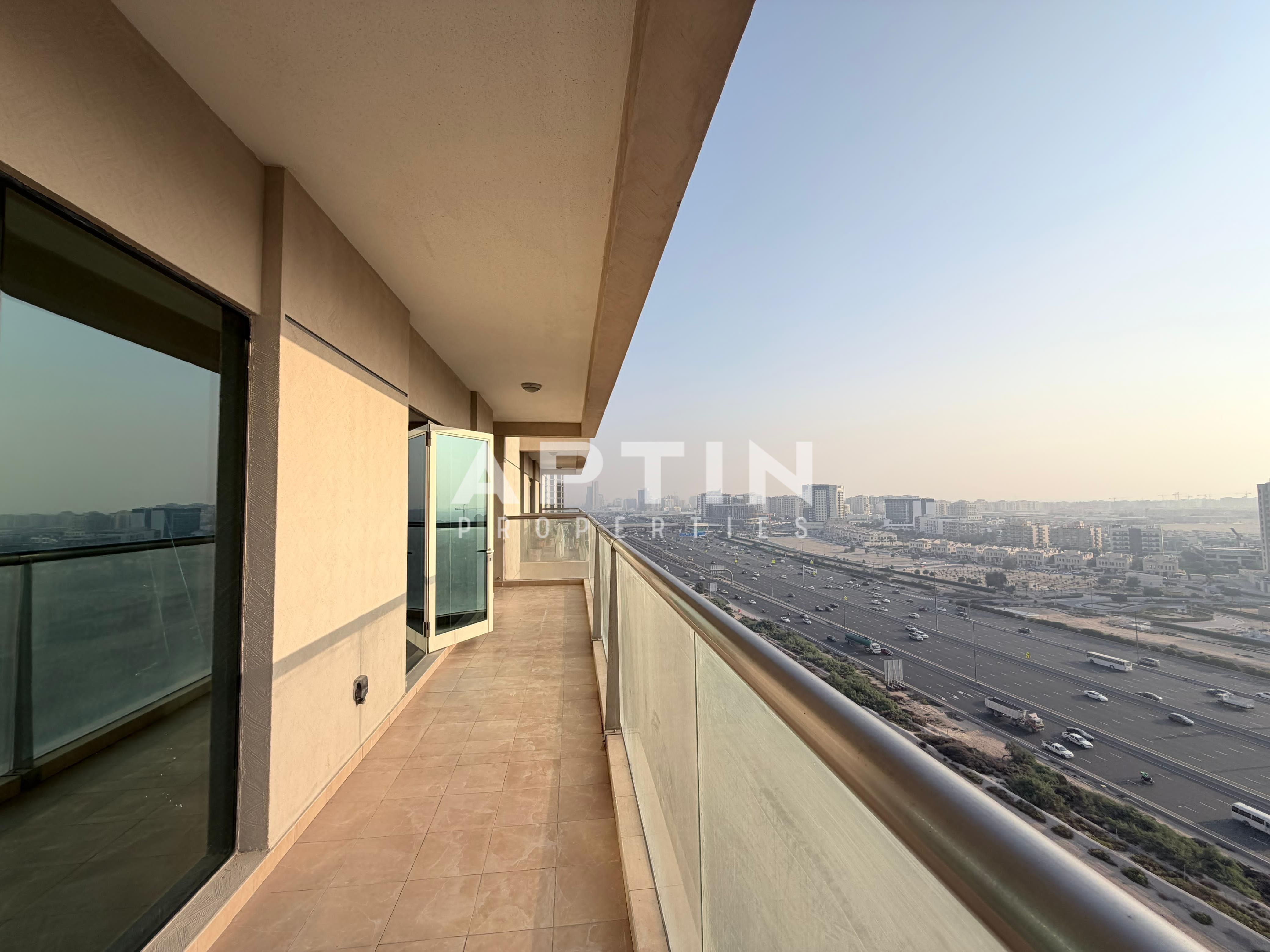 Premium 3BR Apartment | Closed Kitchen | Bright Interiors | DSO