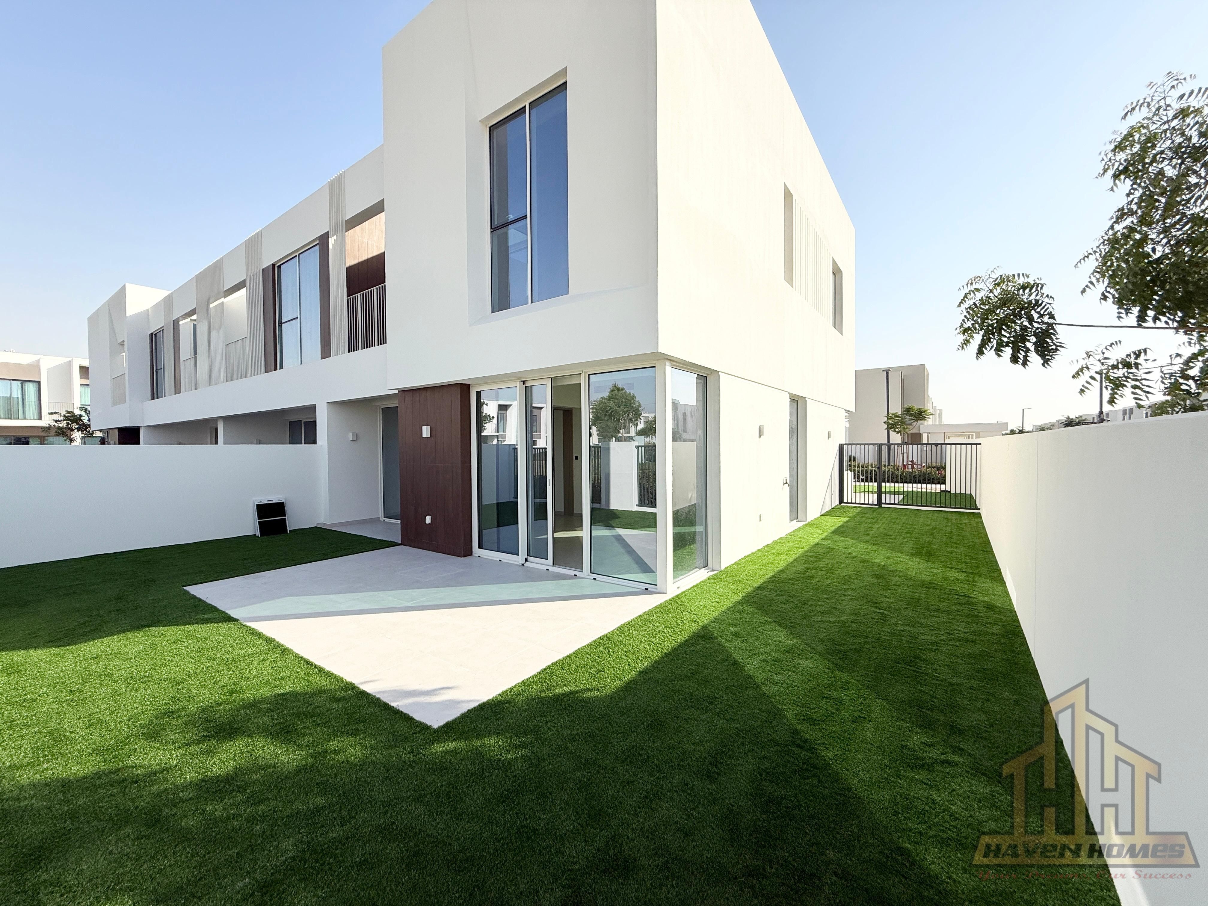 HUGE SPACE| BRAND NEW VILLA | READY TO MOVE