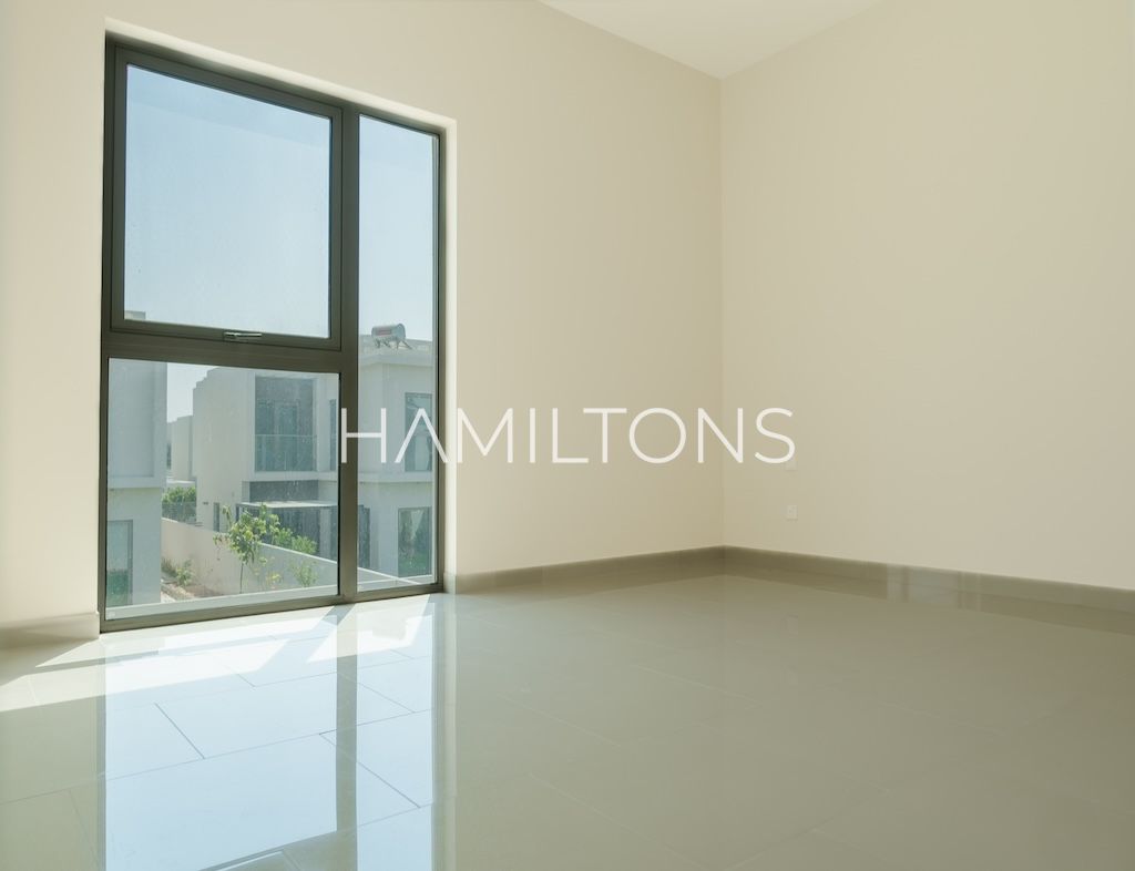 Contemporary Luxury Villa in Exclusive Community | Resale