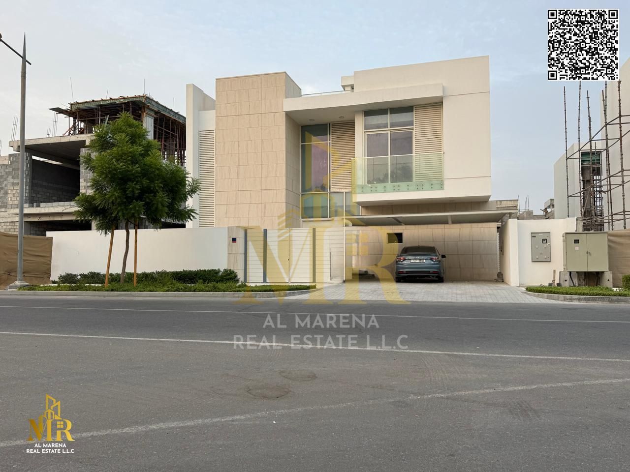 A prime investment and residential opportunity in the heart of Al Zorah! This luxurious villa spans 11,000 sq ft, designed to offer ultimate comfort a
