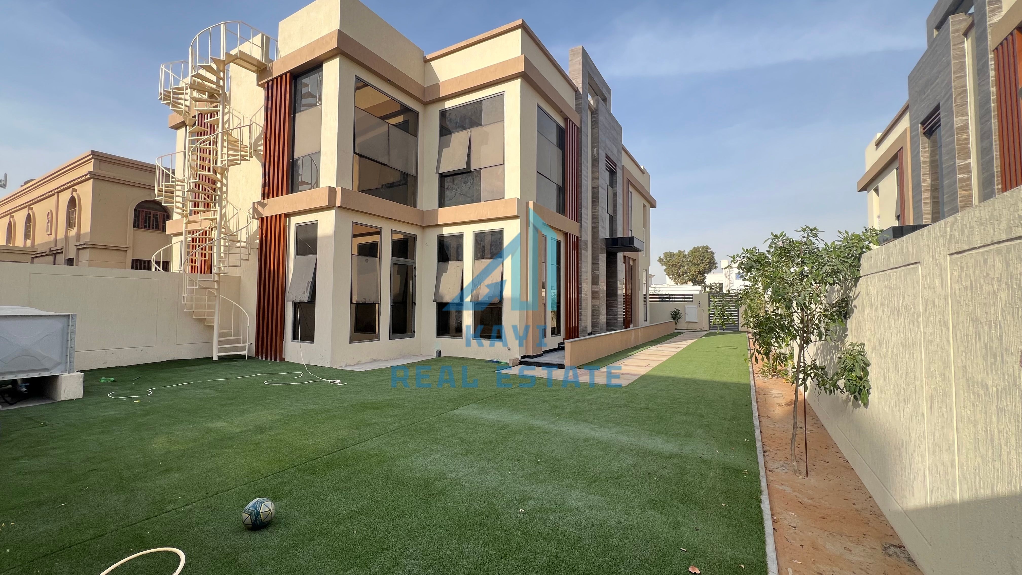 Brand new luxurious 5 bhk