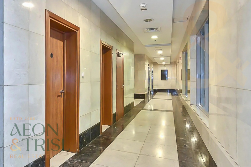 1Bedroom | Skycourt Towers | Higher Floor
