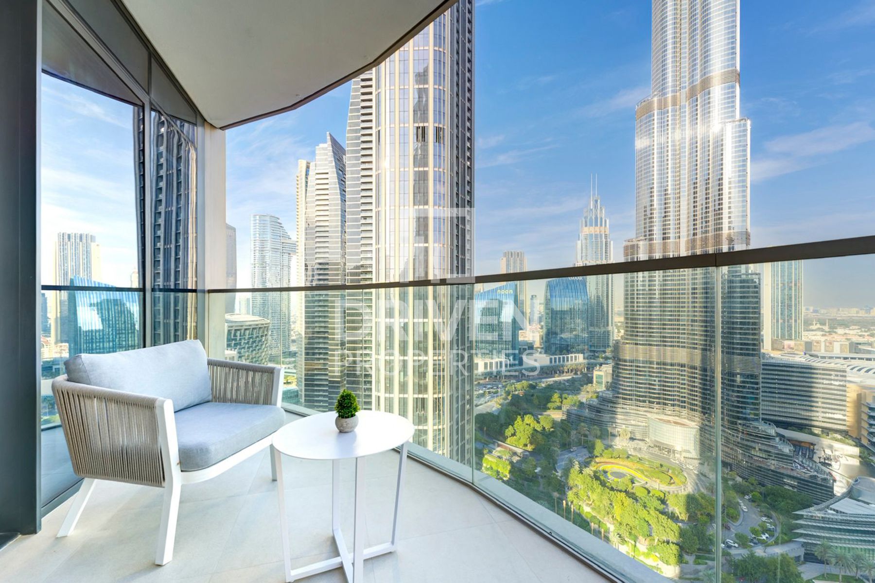 Astonishing Apt | Burj Khalifa View | Furnished