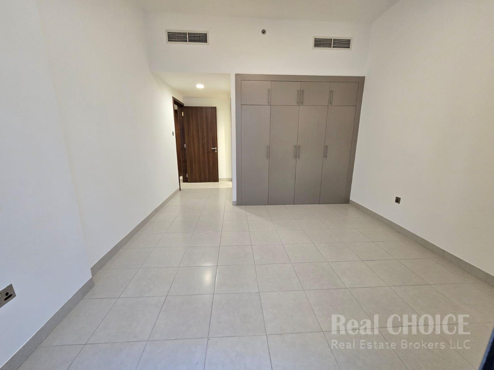 Modern 1 BHK |Open Kitchen | Near Abu Bakr Metro